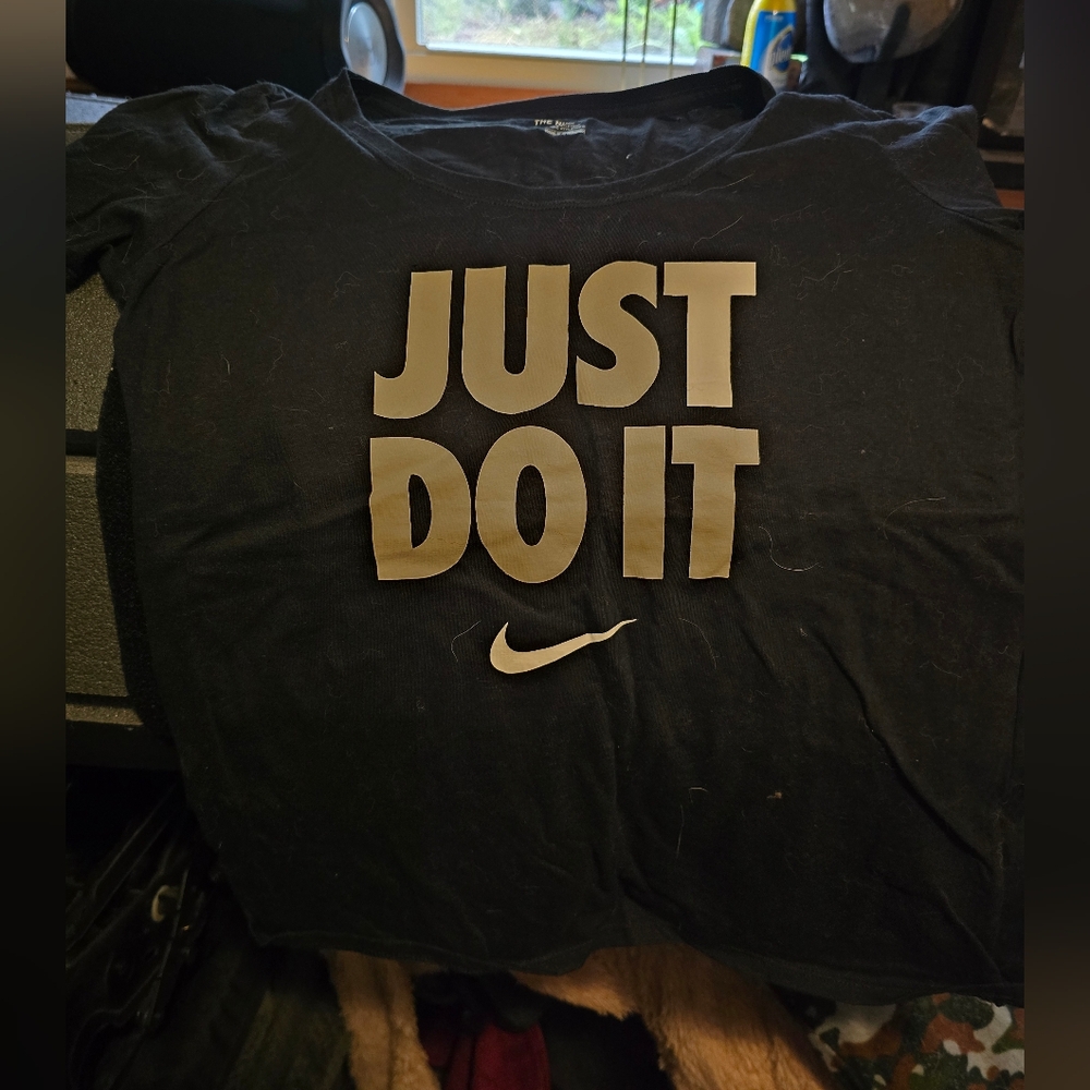 Nike t-shirt